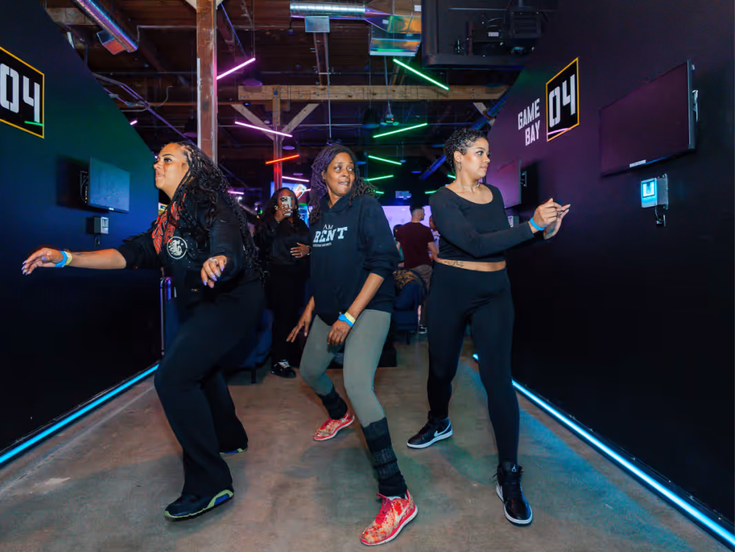 Players battling it out in Arcade Bomb Battle